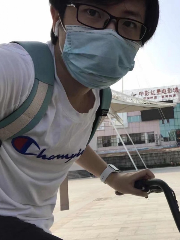 丁先生的第二张照片--东山相亲网