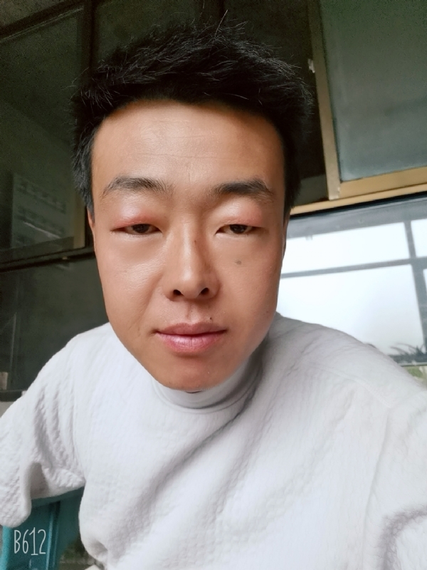 缺爱80后的第一张照片--东山相亲网