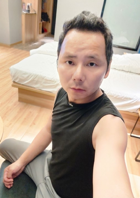 爱远的要命的第一张照片--东山相亲网