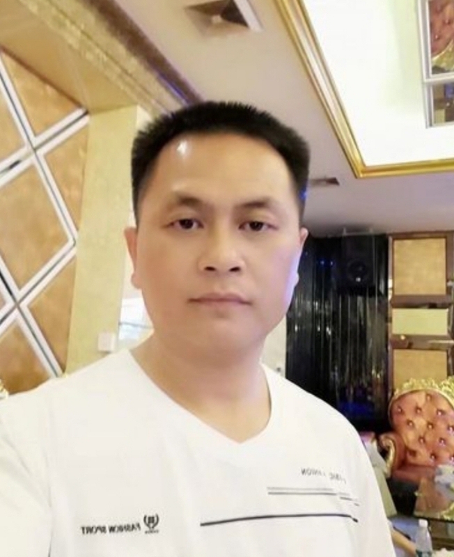 小梁的第一张照片--东山相亲网