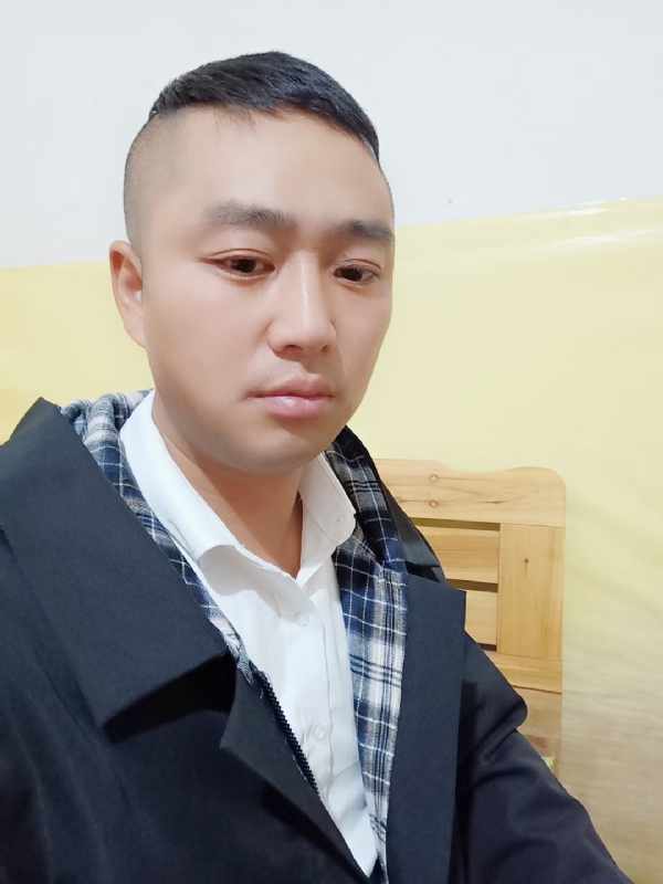 小天的第一张照片--东山相亲网