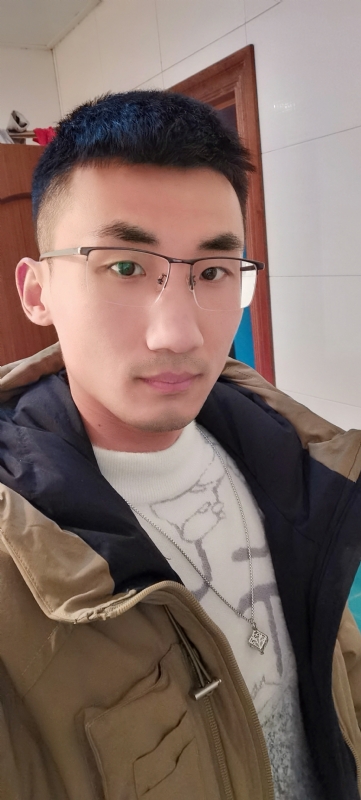 闯红灯吐泡泡的第一张照片--东山相亲网