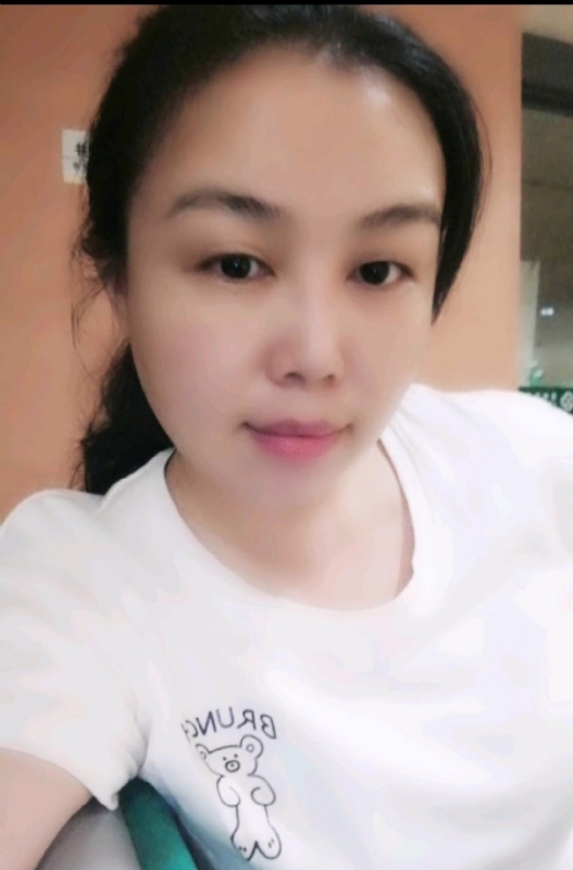 淡淡的云的第一张照片--东山相亲网