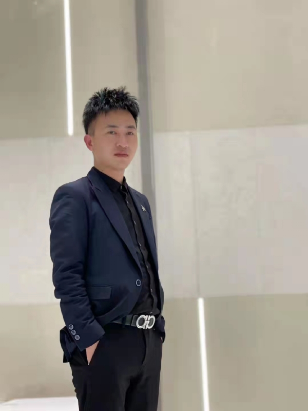 宋定鸿的第二张照片--东山相亲网