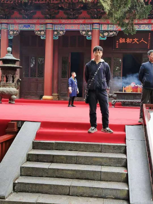 单身的小草的第三张照片--东山相亲网