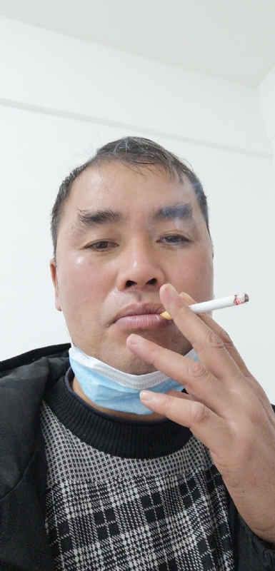 龙心的第一张照片--东山相亲网