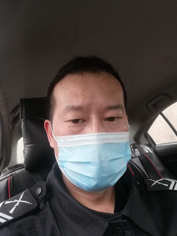不会躲的刺猬的第一张照片--东山相亲网