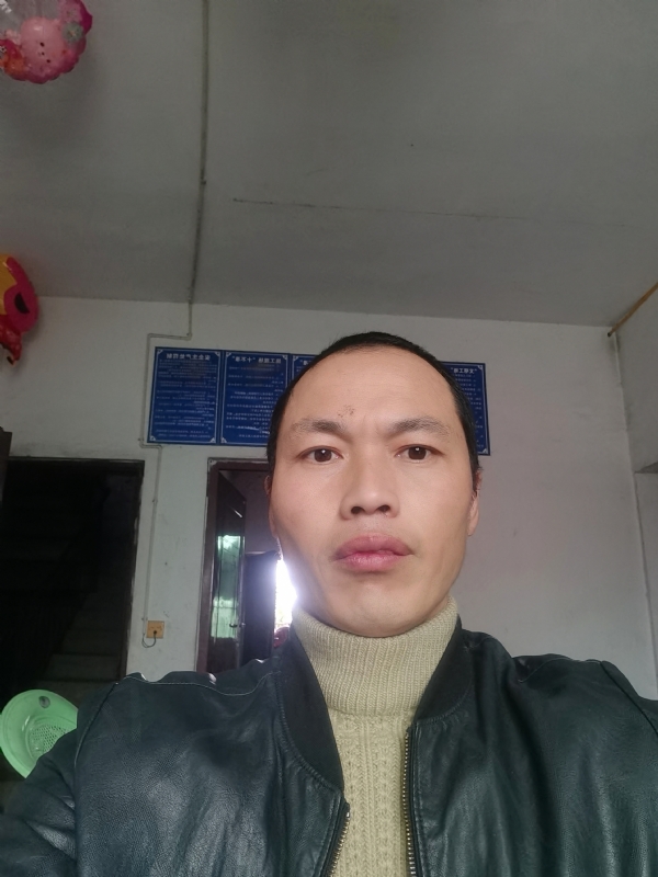 陈前的第一张照片--东山相亲网