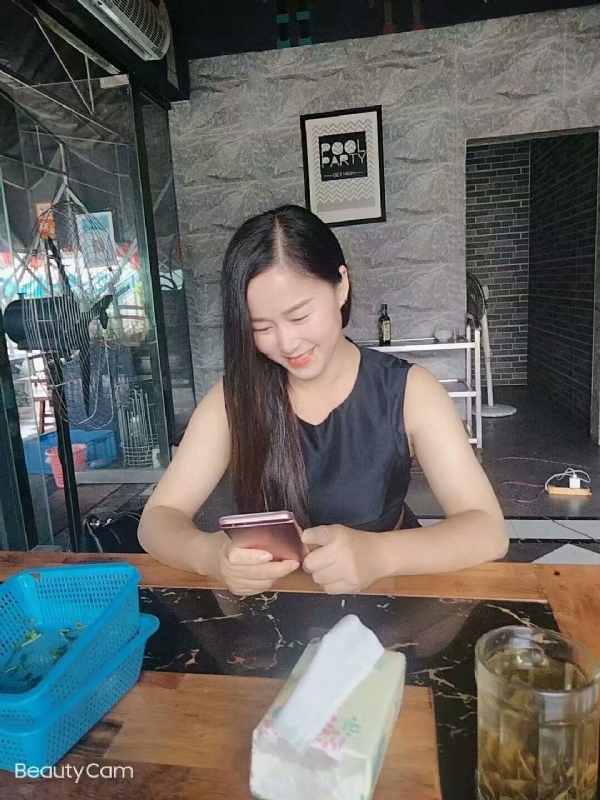 如不坚强弱给谁看的第一张照片--东山相亲网