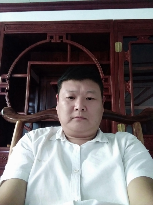 狼图腾的第一张照片--东山相亲网
