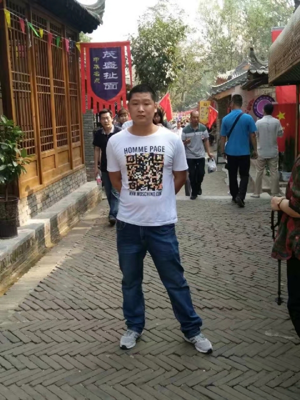 奥沙利龙的第二张照片--东山相亲网