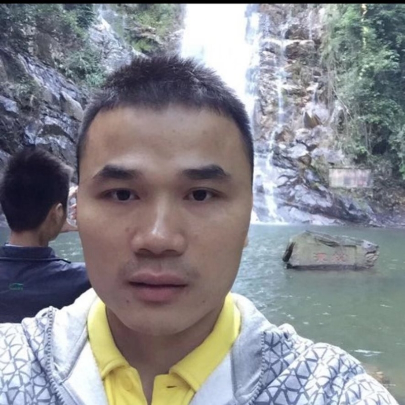 老梁的第一张照片--东山相亲网