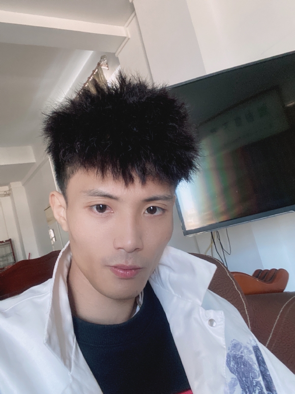 李邓平的第一张照片--东山相亲网