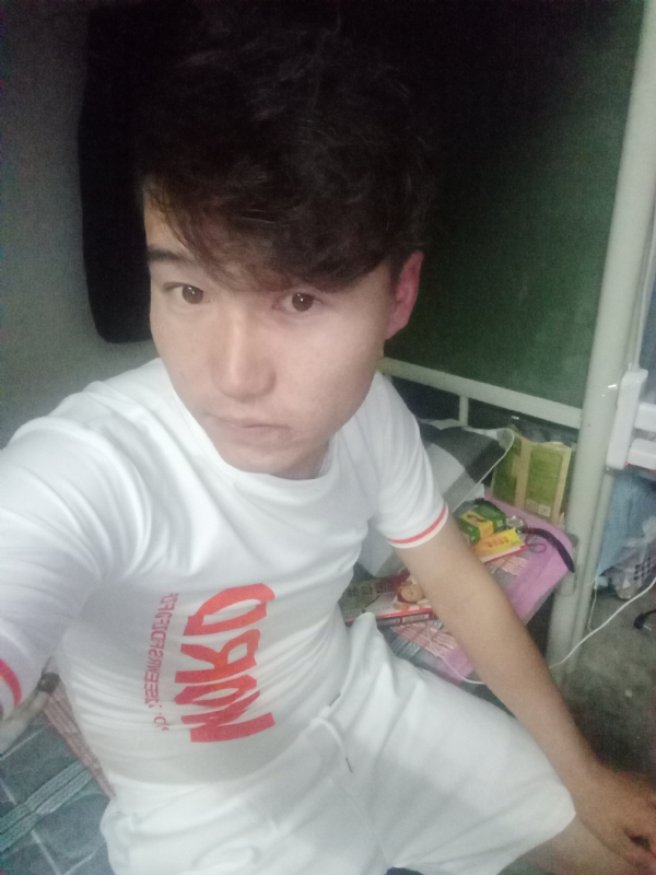再回首的第一张照片--东山相亲网