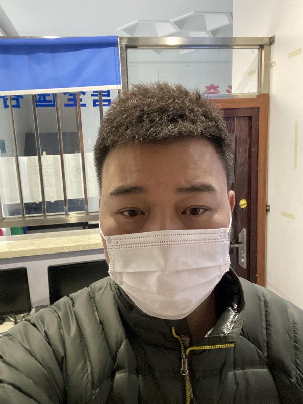 光明磊落的第一张照片--东山相亲网