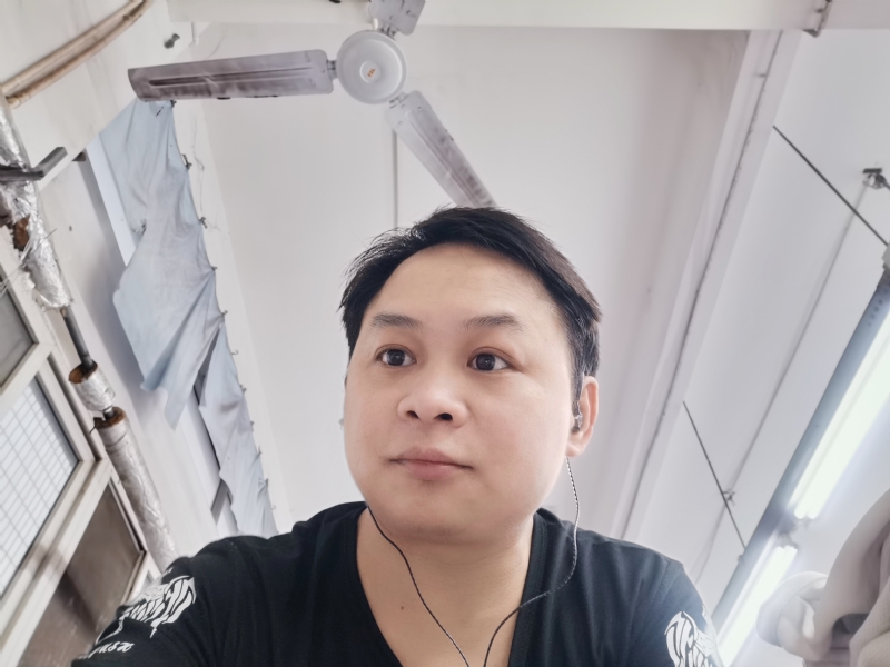 记忆抹尘埃的第一张照片--东山相亲网