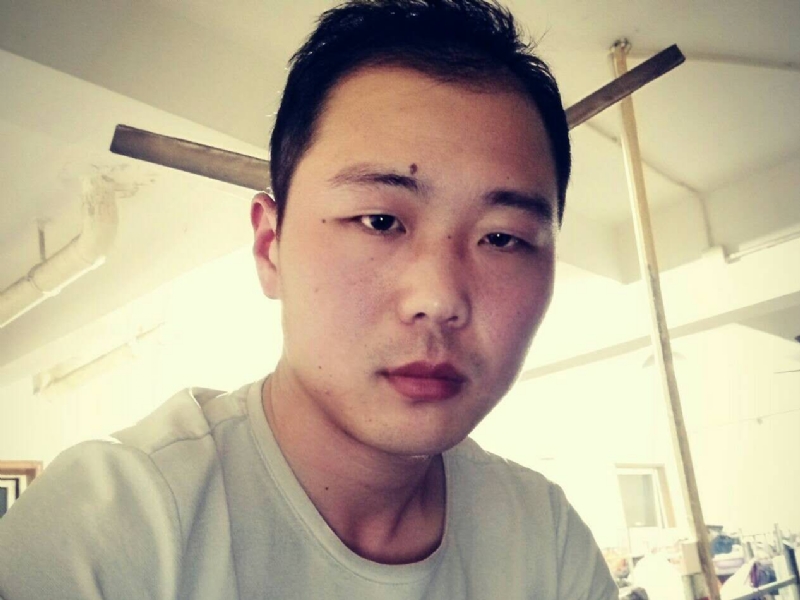 听听那冷雨的第二张照片--东山相亲网