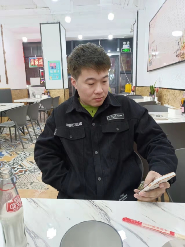 HF的第一张照片--东山相亲网