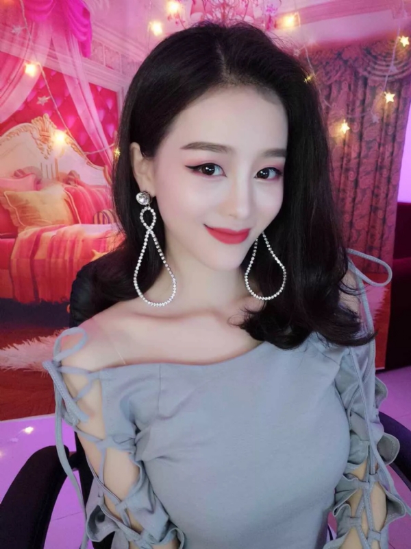 Cici的第三张照片--东山相亲网