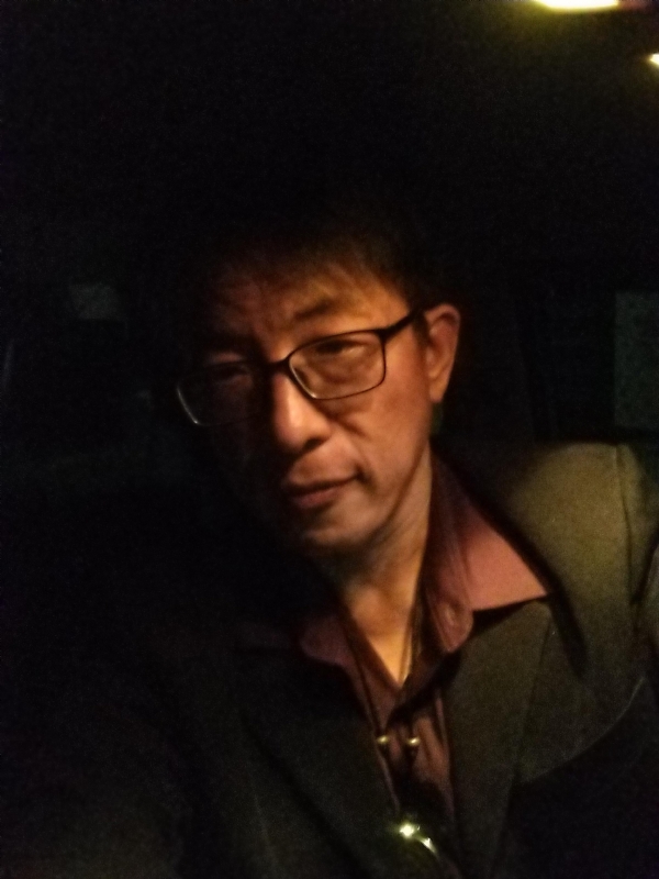 隱姓埋名的第一张照片--东山相亲网