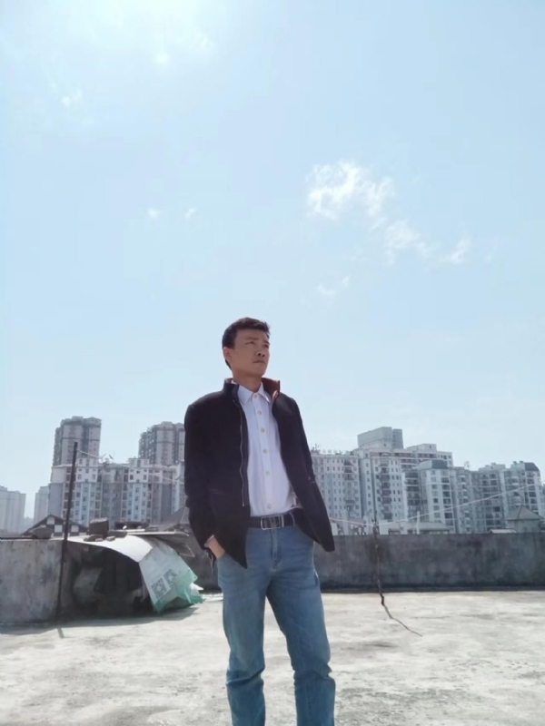蓝色心情的第一张照片--东山相亲网