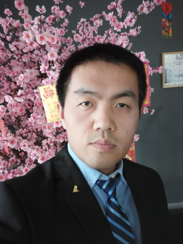 我就是个翻译的第一张照片--东山相亲网