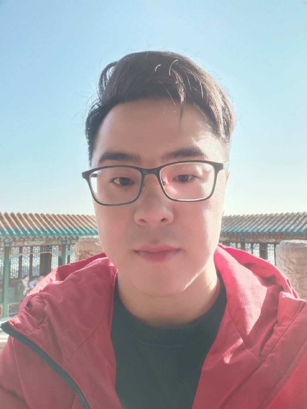 不爱吃竹子的小熊的第一张照片--东山相亲网