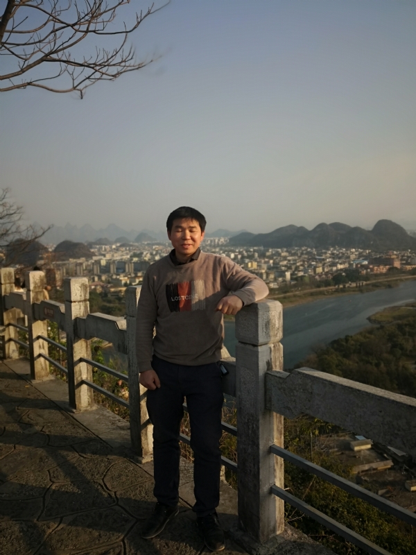 漓江之上的第三张照片--东山相亲网