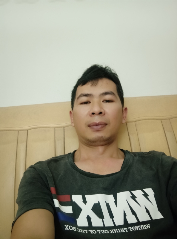 小伙子的第四张照片--东山相亲网