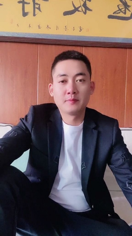 李泽胜的第一张照片--东山相亲网