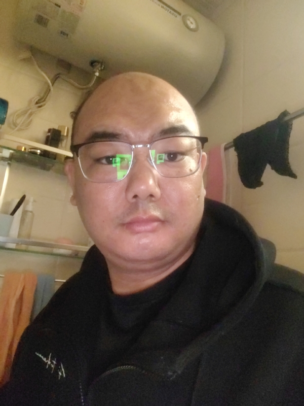 小胖子的第一张照片--东山相亲网