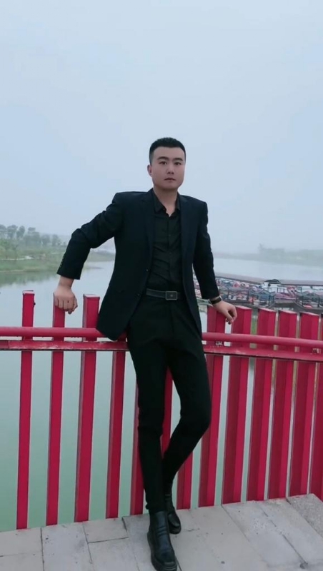 Albert的第二张照片--东山相亲网