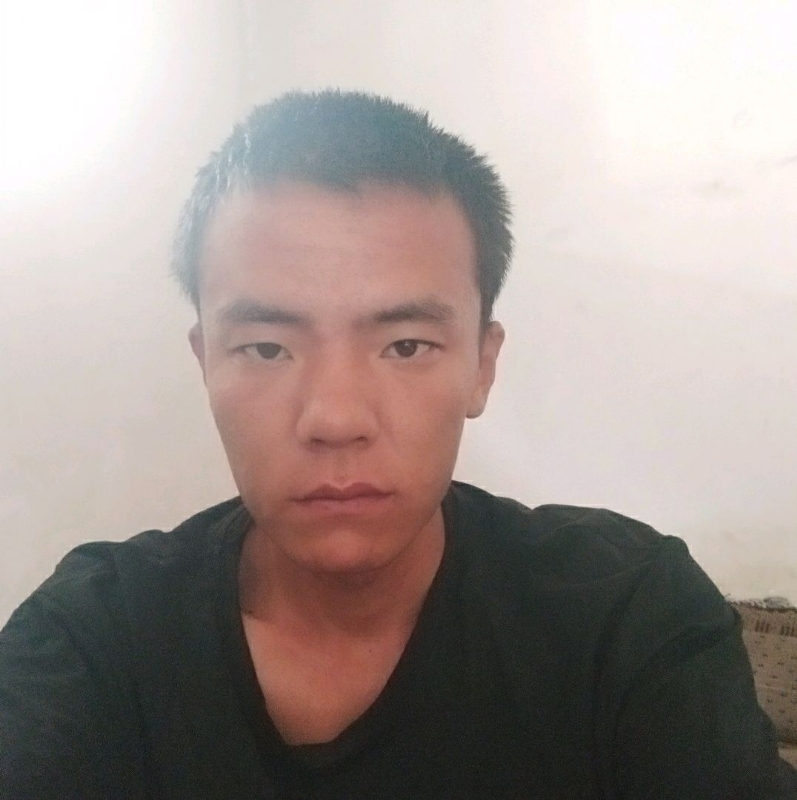 哦哦的第一张照片--东山相亲网