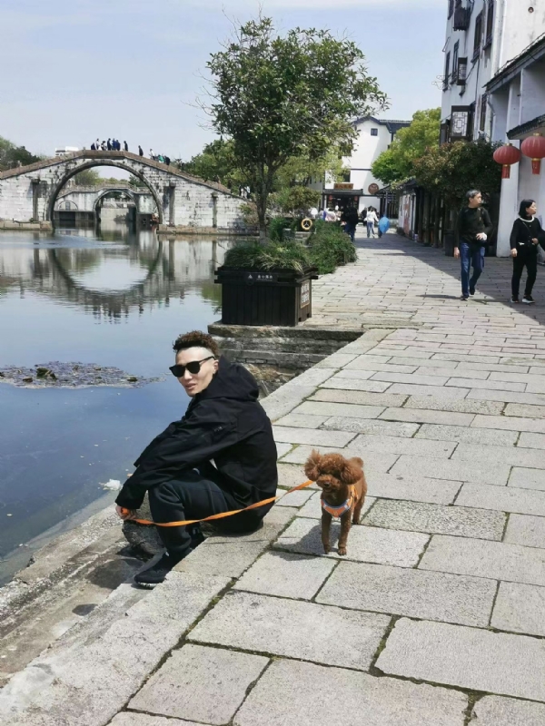 皮卡丘的第一张照片--东山相亲网