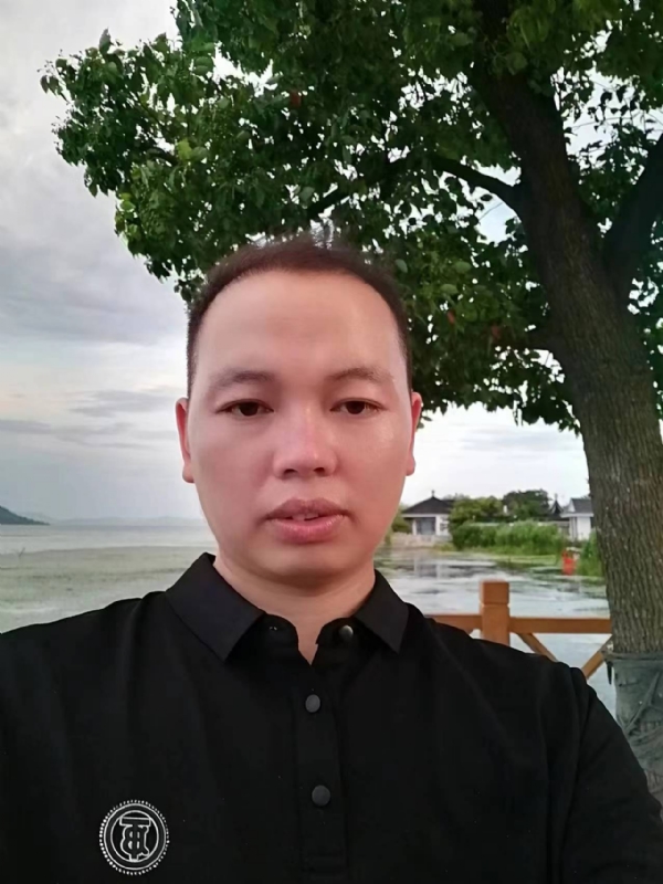 一起说晚安的第一张照片--东山相亲网