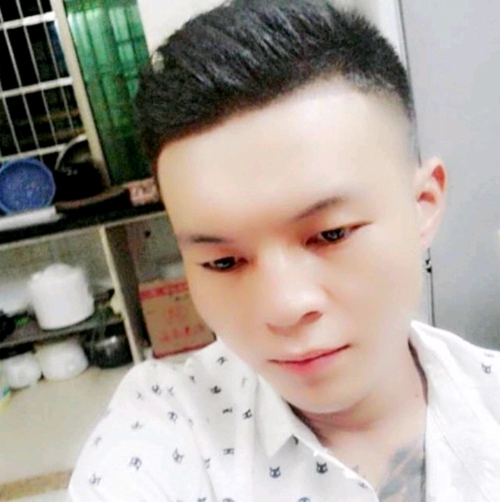 子龙的第一张照片--东山相亲网