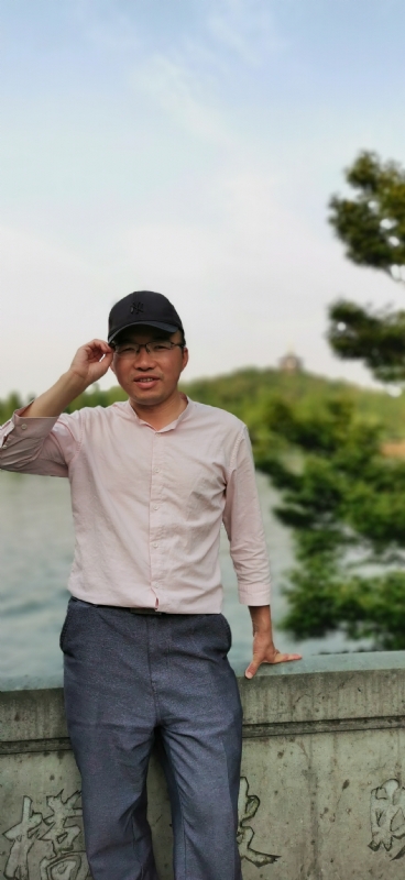 大叔有点忙的第三张照片--东山相亲网