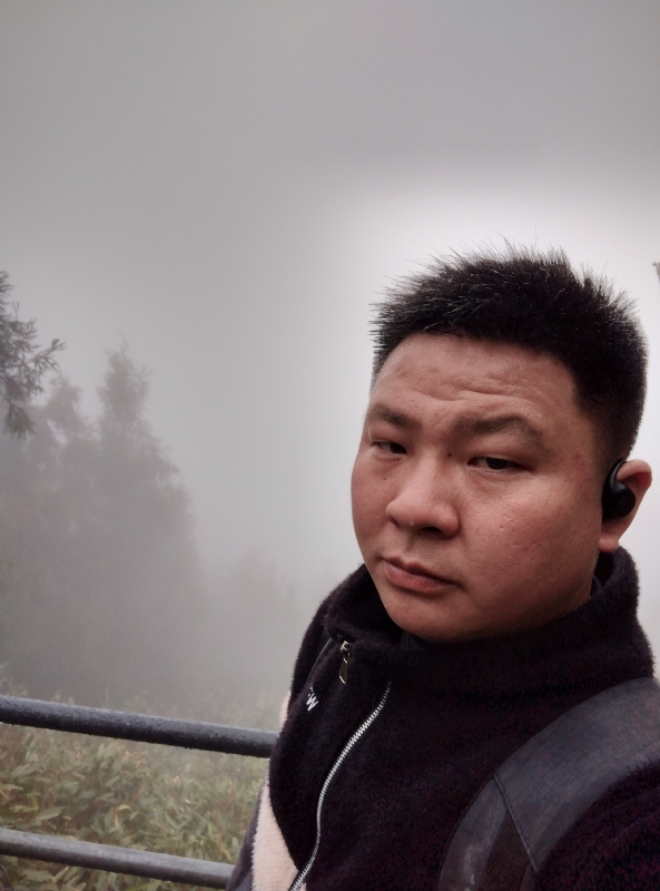 何何何的第一张照片--东山相亲网