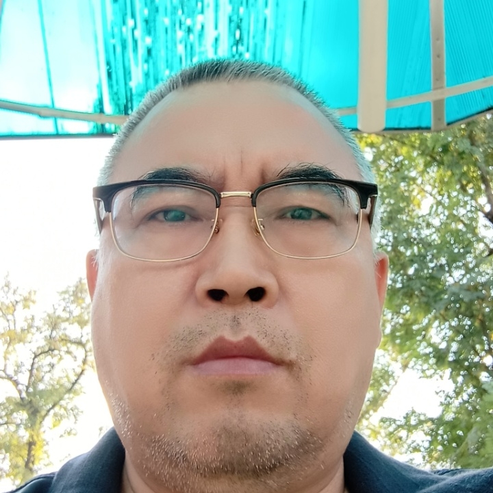 绿萝的第一张照片--东山相亲网