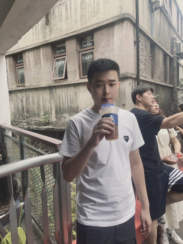 尚龙的第二张照片--东山相亲网