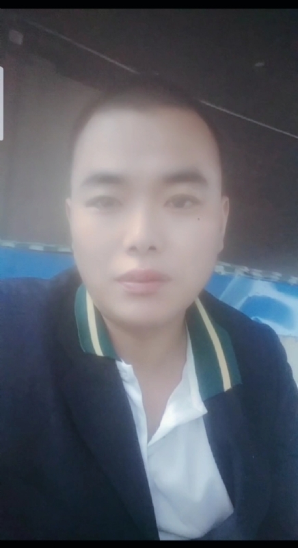阳光男孩的第一张照片--东山相亲网