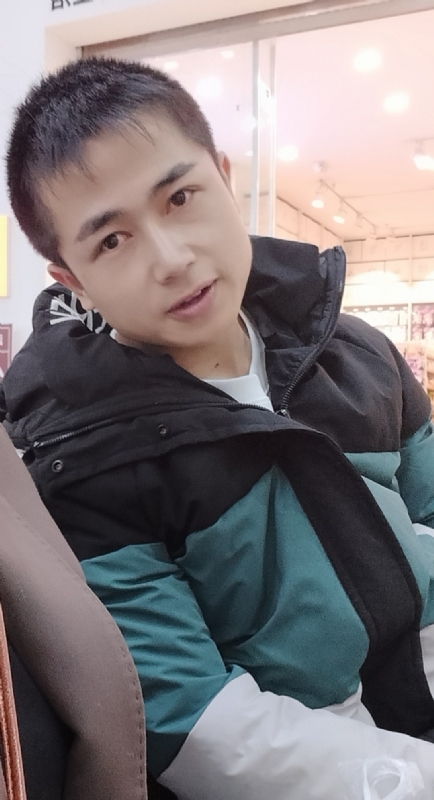 不骄不躁的第一张照片--东山相亲网