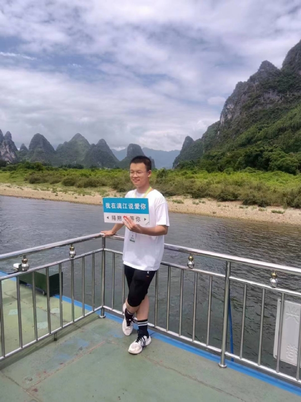 决胜时刻的第一张照片--东山相亲网