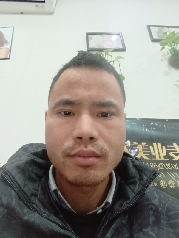 liuliyong的第一张照片--东山相亲网