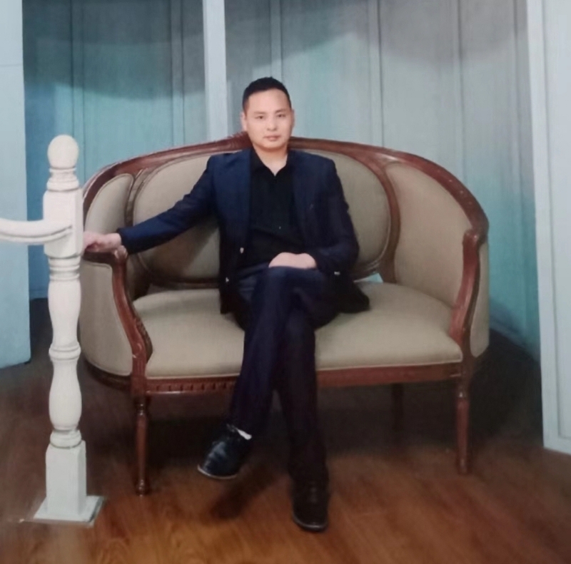龙行天下的第二张照片--东山相亲网