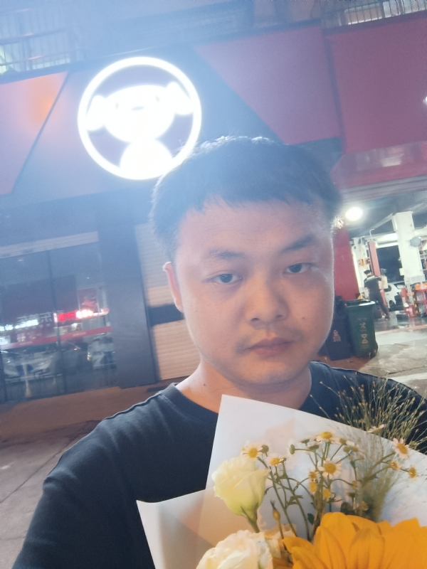 小陈的第一张照片--东山相亲网