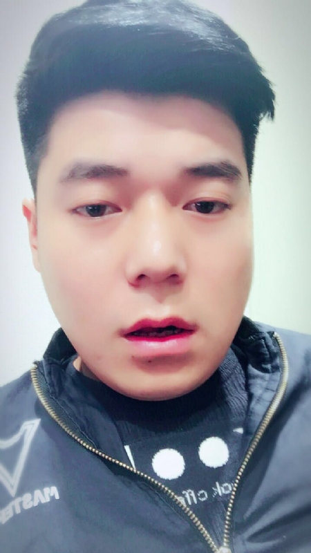 风向决定发型的第一张照片--东山相亲网