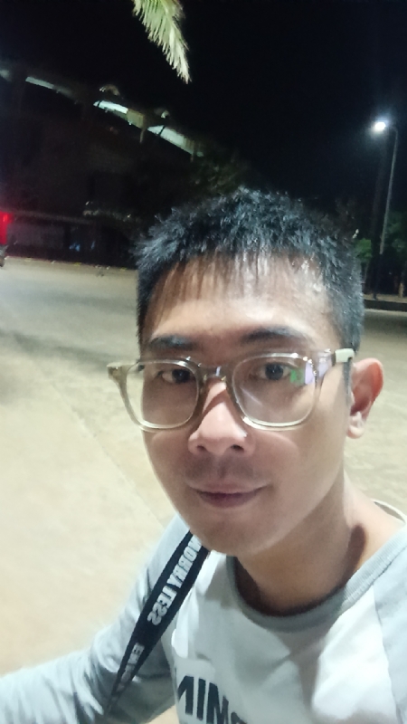 龙龙的第一张照片--东山相亲网