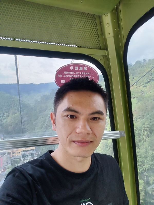 小鱼的第一张照片--东山相亲网