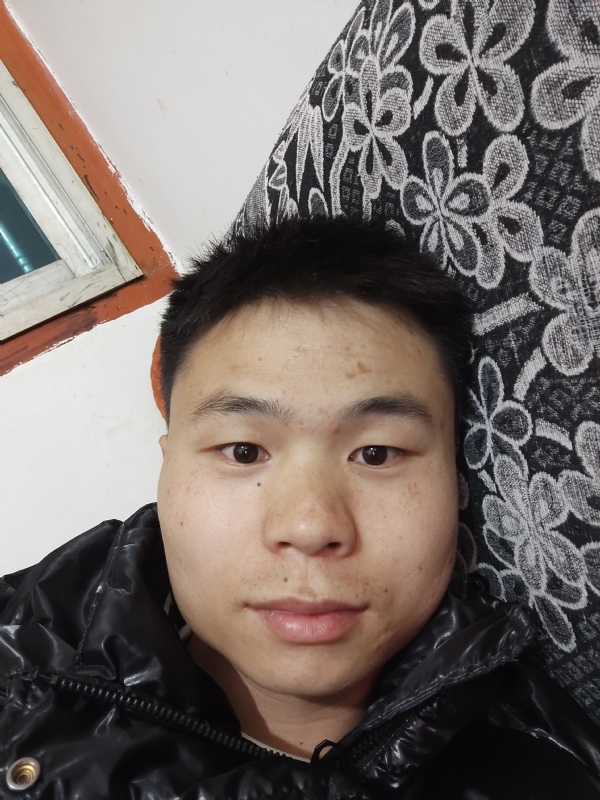 麒麟区幼儿园扛把子的第三张照片--东山相亲网